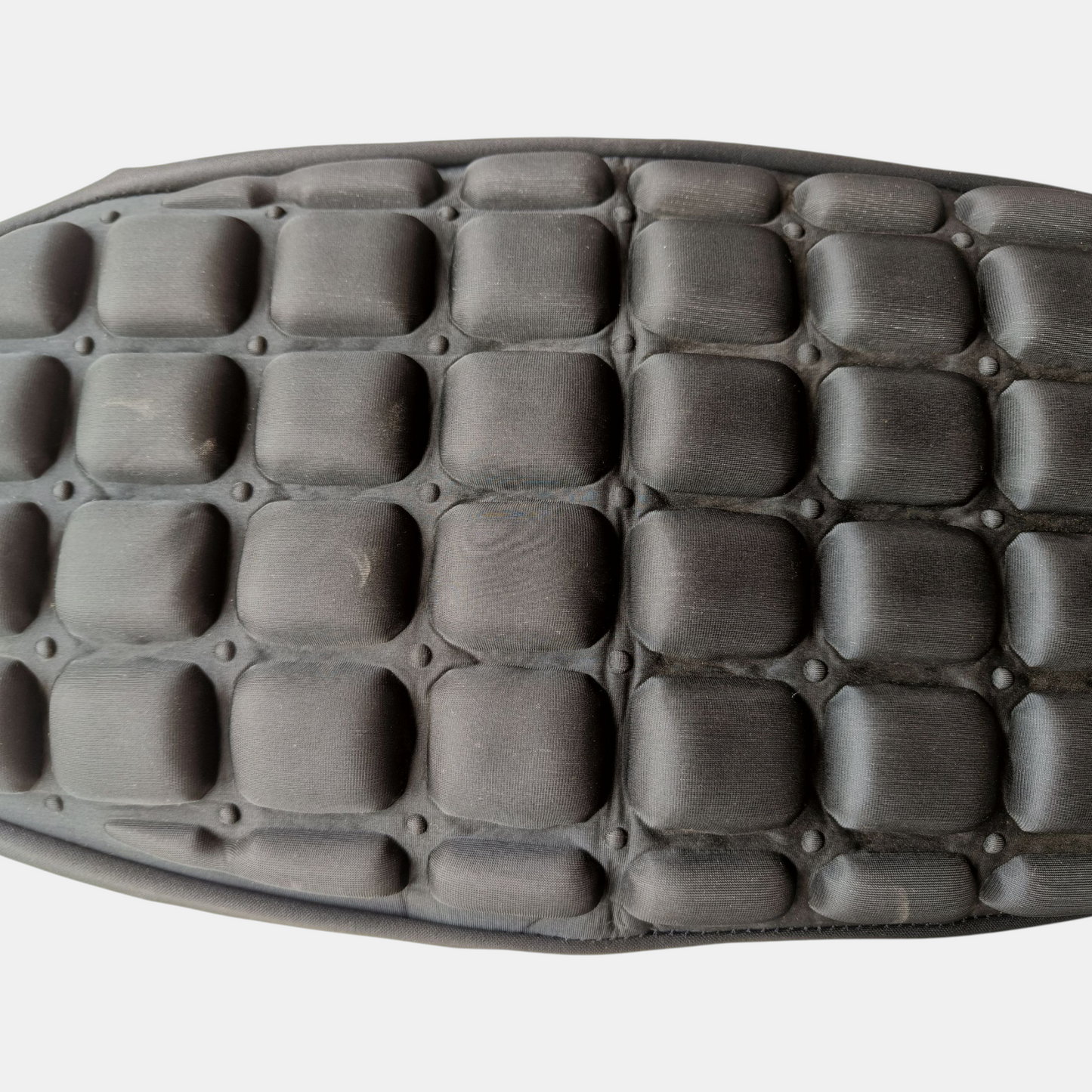 Motorcycle Seat Cushion Cover – Fits Honda CD700 & Chinese Motorcycles | 3D Airflow, Anti-Slip Comfort Pad